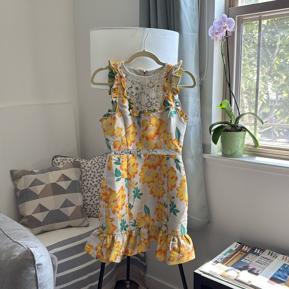 NWT Structured Floral + Open Lace Dress
